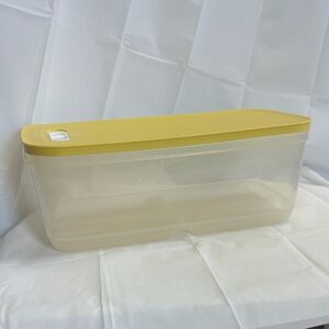 Tupperware fridgeSmart Yellow Lid Container 6.1 litres